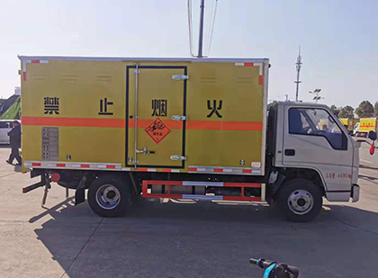 椒江爆破器材运输车
